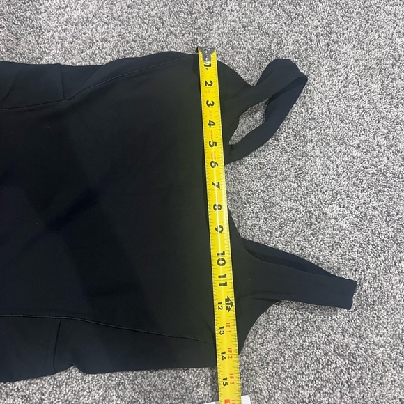 NWT! Athleta Black Salutation Bodysuit Stash Pockets Built In Padded Bra Size L - Picture 8 of 11